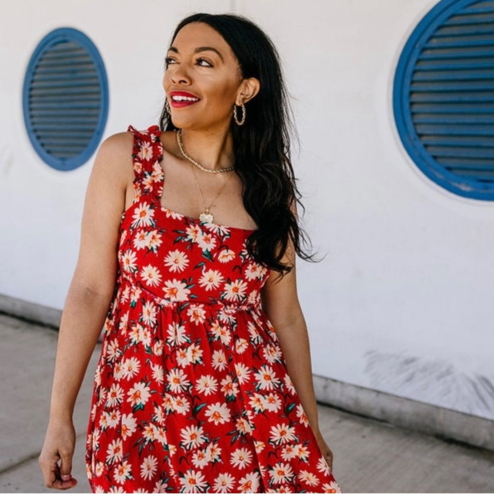 Daisy dress by Easel